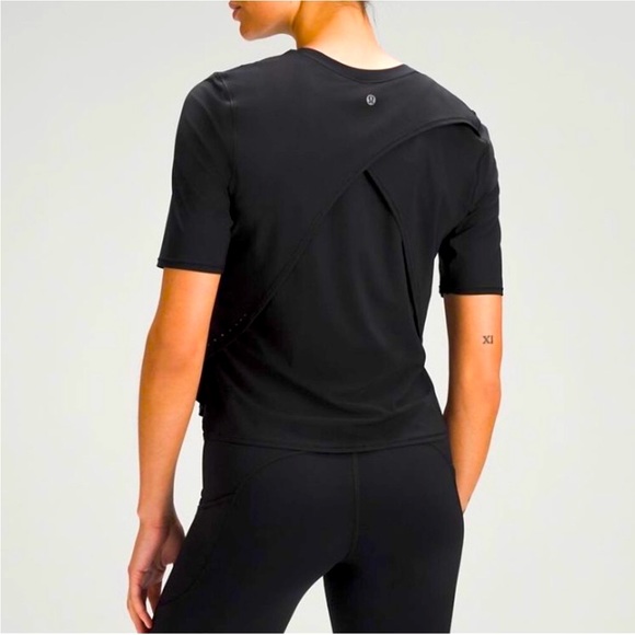 Lululemon UV Protection Fold-Over Running T-Shirt - Picture 1 of 12